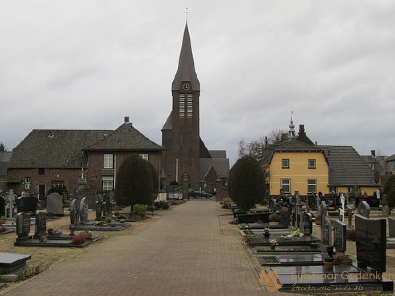 grafmonumenten Siebengewald Rooms Katholieke Begraafplaats Siebengewald