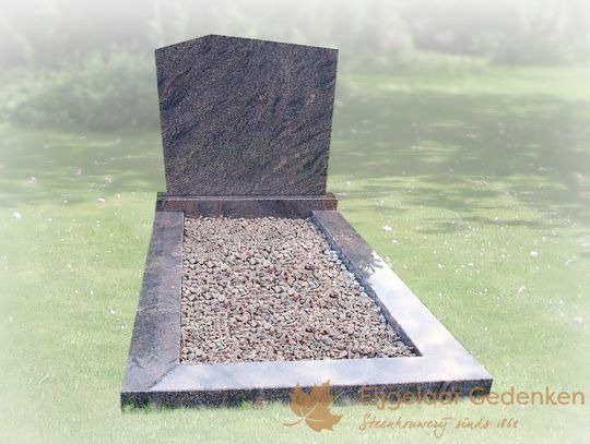 Gedenkteken met strakke lijnen