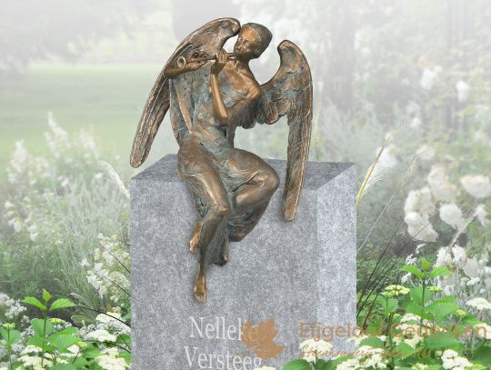 Grafbeelden engel van brons