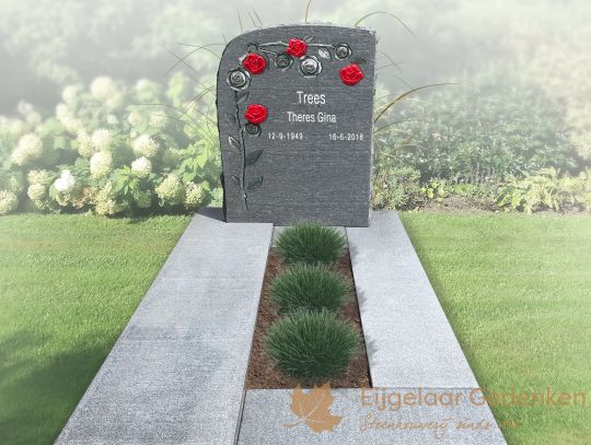 Grafsteen met gehakte rozen