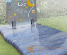 Blauw kindergrafje met ballon foto 3