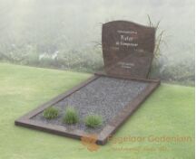 Budget grafmonument met golfkop en open gedeelte foto 6