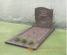 Budget grafmonument met golfkop en open gedeelte foto 5