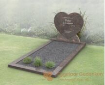 Budget grafmonument met hartvorm en open gedeelte foto 3
