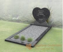 Budget hartvorm grafmonument met open gedeelte foto 1