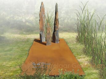 Cortenstaal grafmonument met natuurlijke zuilen