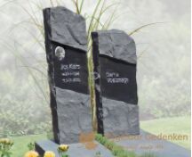 Dubbel grafmonument met ruwe zuilen foto 2