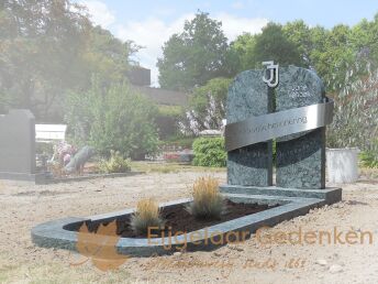 Gedenksteen met RVS