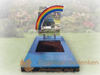 Glazen grafmonument AE37 met regenboog