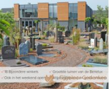 Grafmonument met vlinders van RVS foto 3