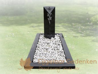 Grafmonument met zuil met uitgehakte roos