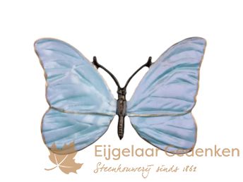 Grafornament van een bronzen vlinder F5748fa02