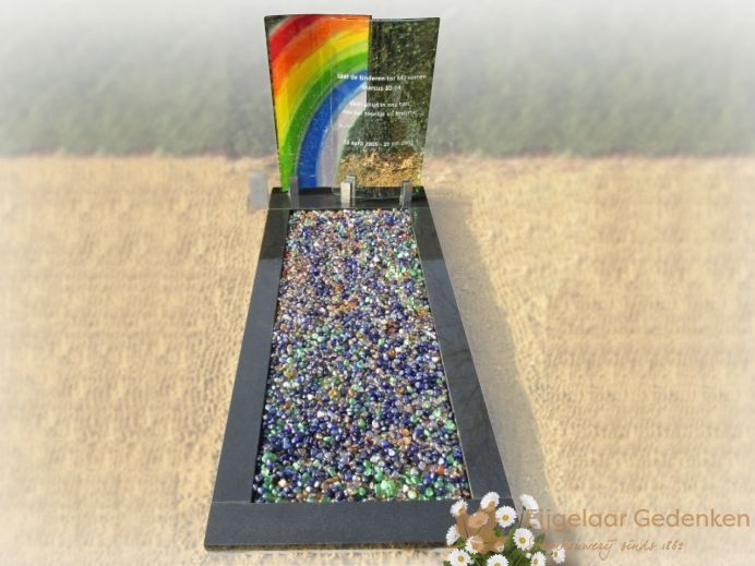 Kindergrafsteen glas met regenboog 003 foto 1