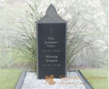 Klassiek grafmonument met fraaie details foto 2