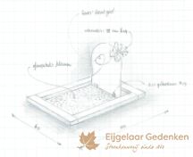 Kleurrijk glazen kindermonument vlinder foto 5