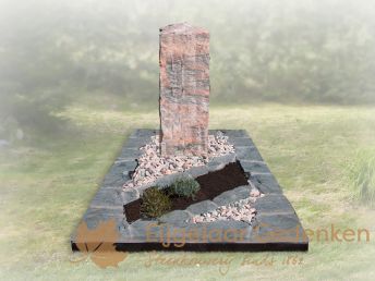 Ruw grafmonument 34 met een zuil