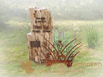 Versteend hout grafmonument